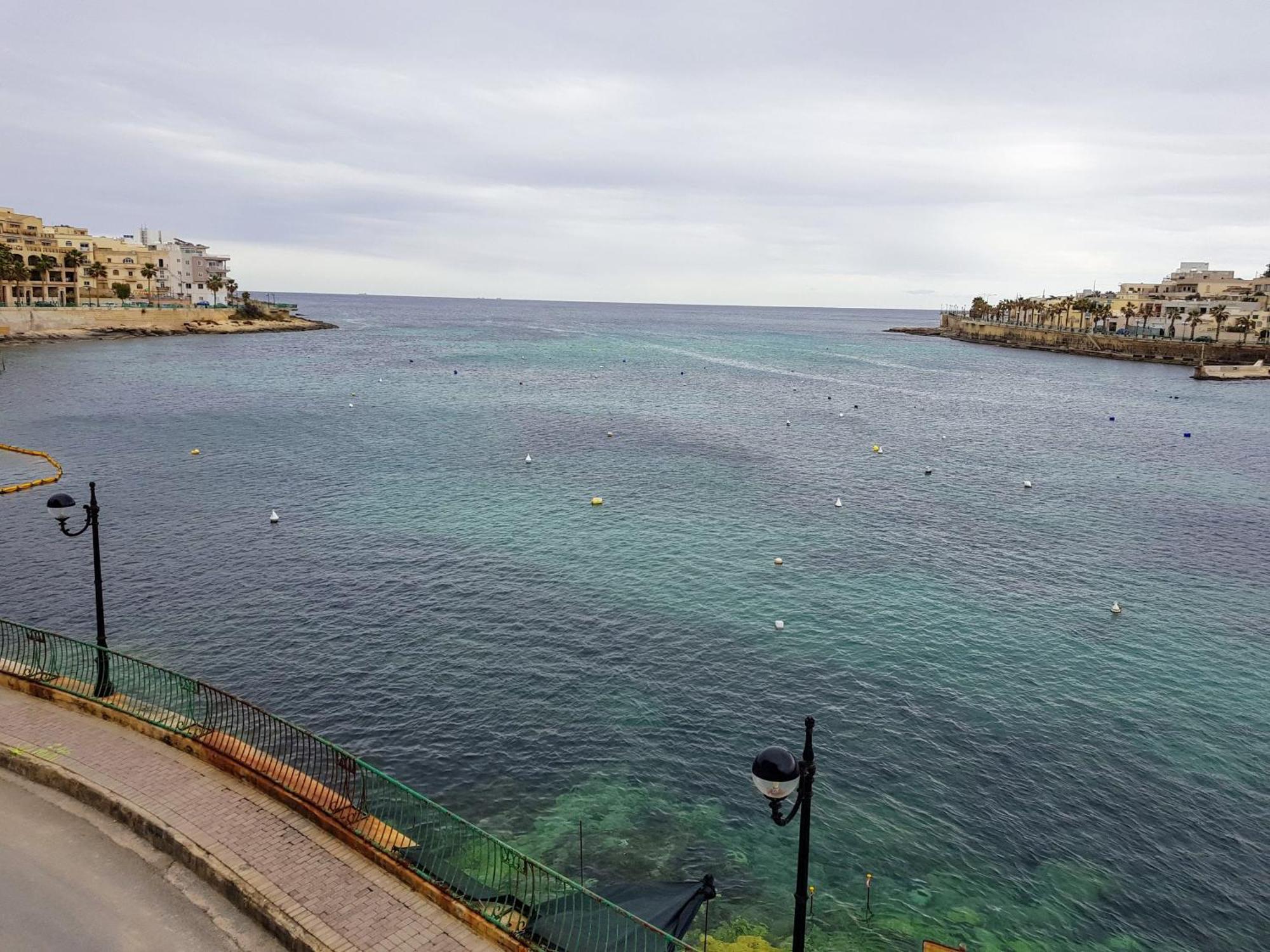 Riviera Holiday Apartments - Seafront - Wifi Marsaskala Kamer foto